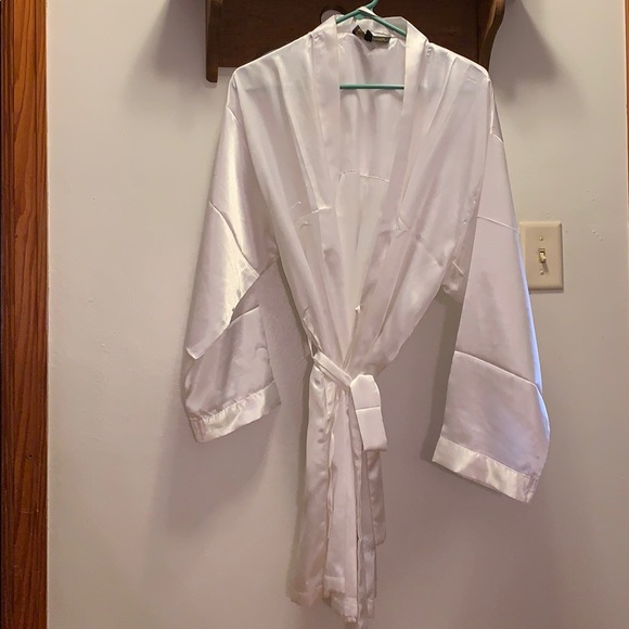 Bridal Robe - Picture 1 of 1